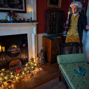 Festive Museum History Tour by Candlelight